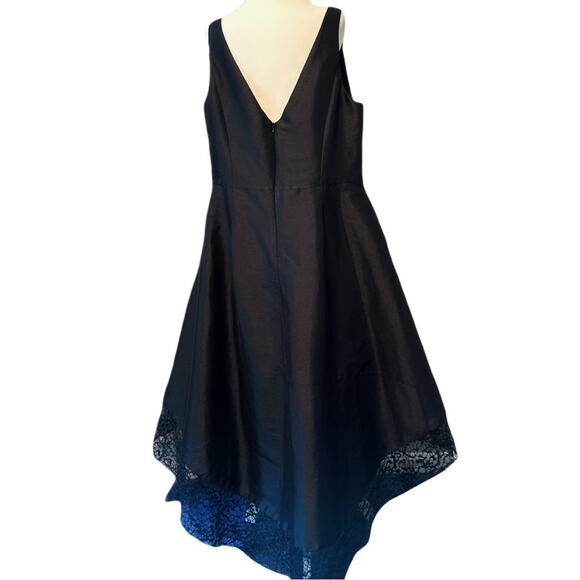 ML Monique Lhuillier Gown Size 22 or 3X Estimated Black V-Neck Lace High-Lo Hem - Picture 4 of 9